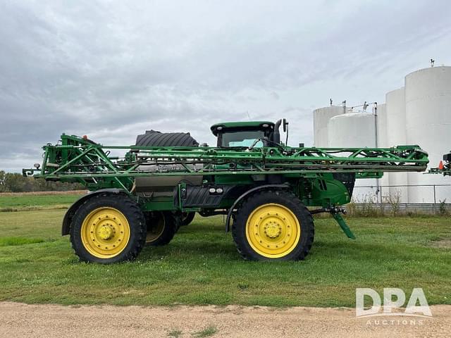 Image of John Deere R4045 equipment image 4