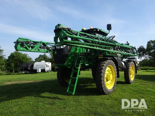 Image of John Deere R4045 equipment image 1