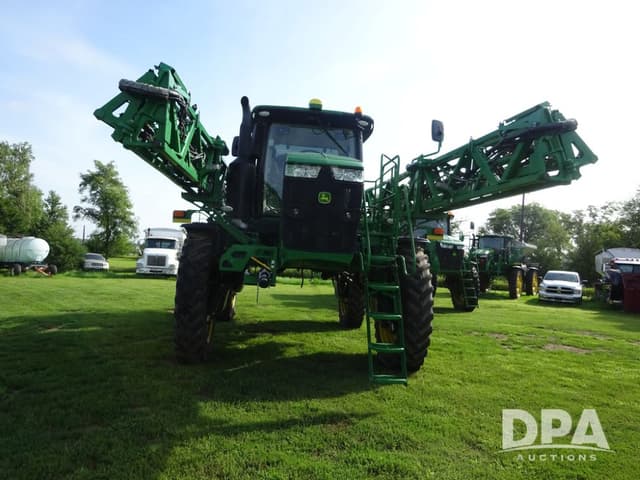 Image of John Deere R4045 equipment image 3