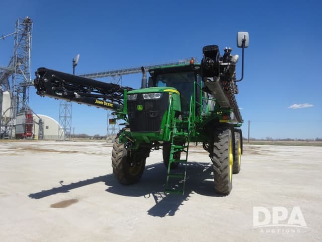Image of John Deere R4045 equipment image 3