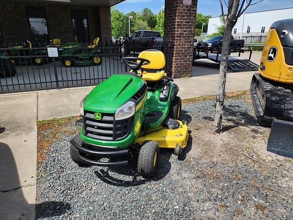 Image of John Deere S240 equipment image 2