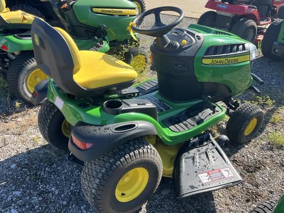 Image of John Deere S240 equipment image 2