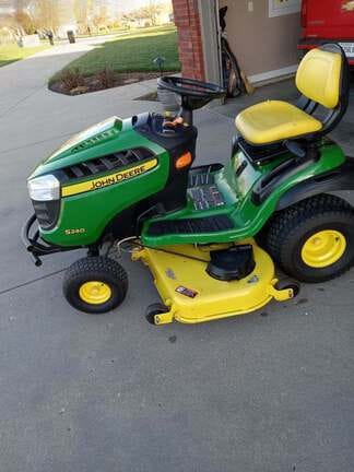 2018 John Deere S240 Equipment Image0