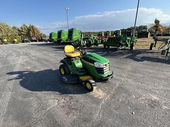 Image of John Deere S240 equipment image 4