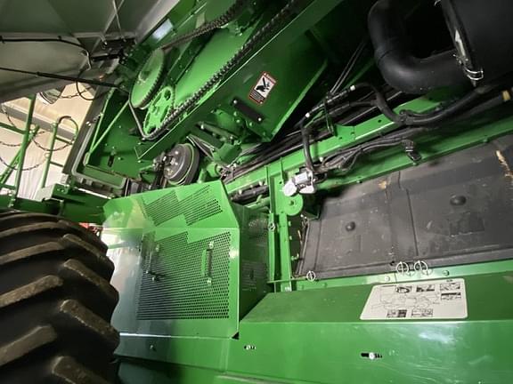 Image of John Deere S760 equipment image 2