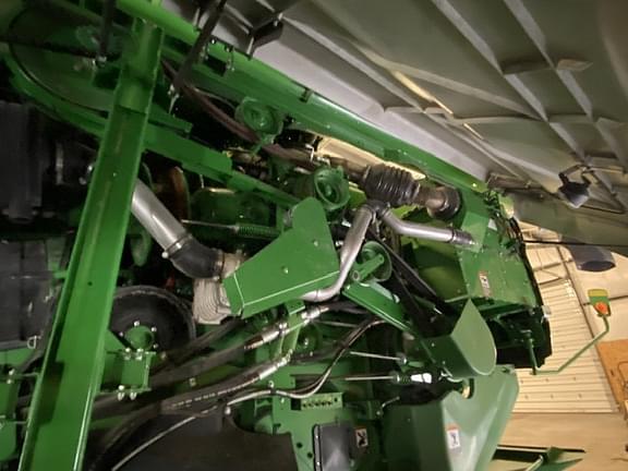 Image of John Deere S760 equipment image 1