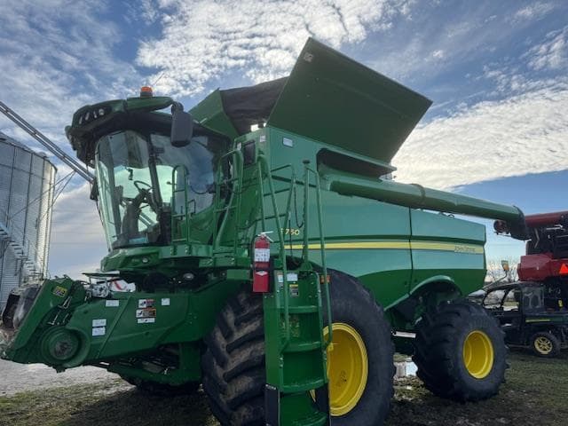 Image of John Deere S760 equipment image 1