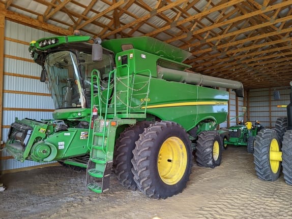 Main image John Deere S760