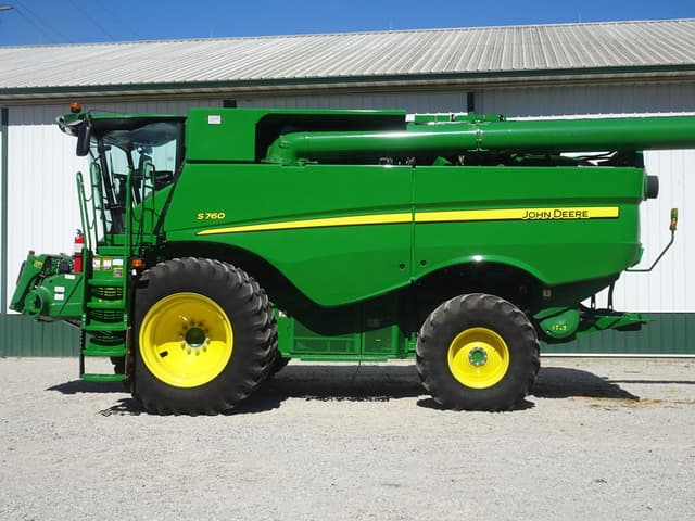 Image of John Deere S760 equipment image 1