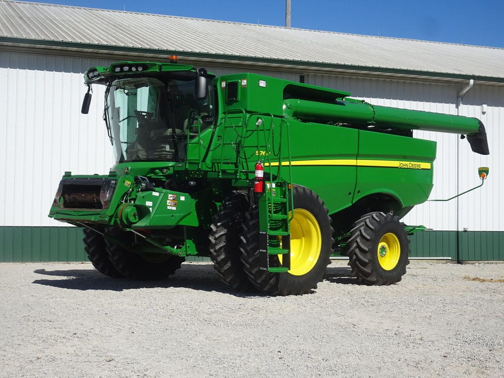 2018 John Deere S760 Equipment Image0