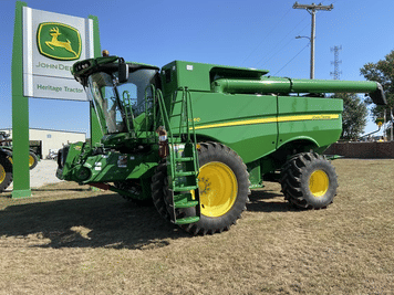 Main image John Deere S760