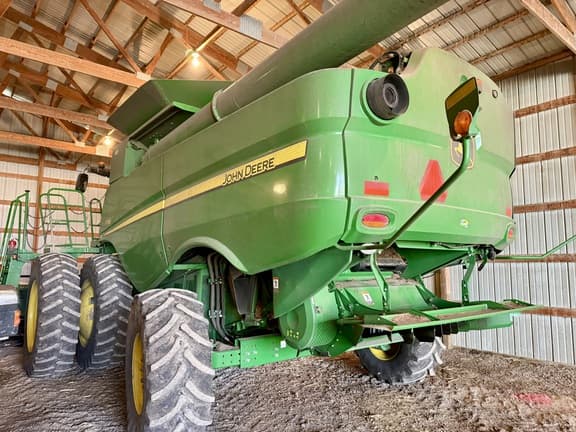 Image of John Deere S760 equipment image 2