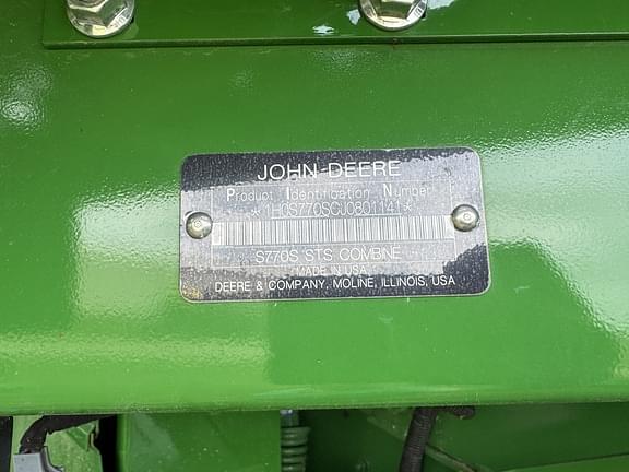 Image of John Deere S770 equipment image 2