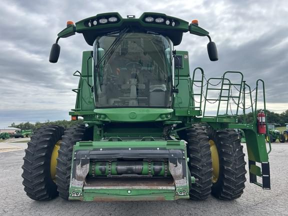 Image of John Deere S770 equipment image 2