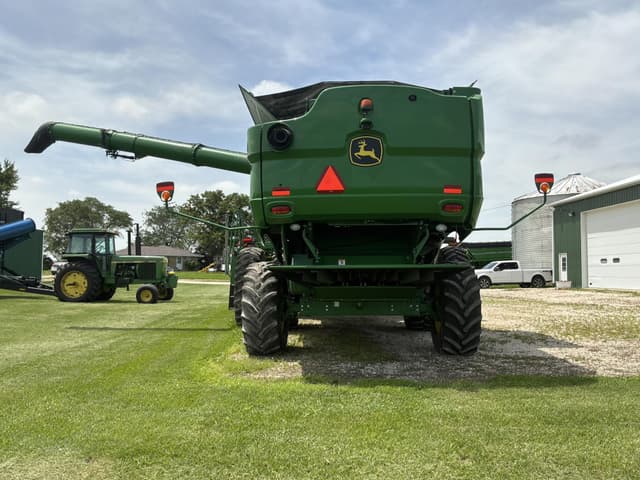 Image of John Deere S770 equipment image 4