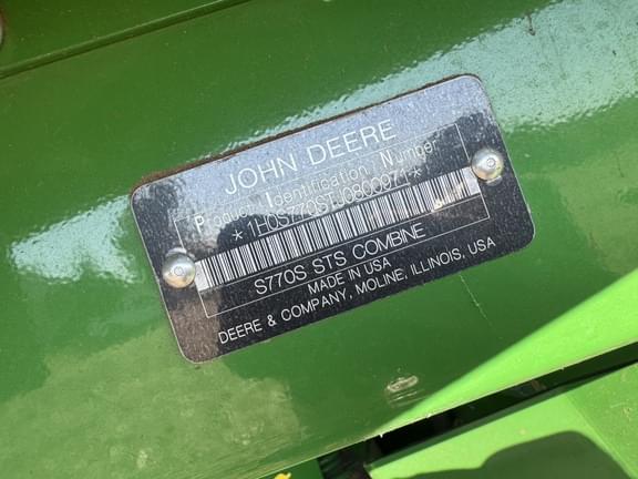 Image of John Deere S770 equipment image 2