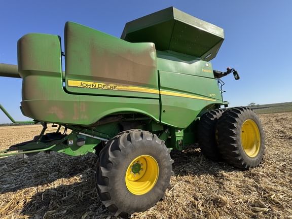 2018 John Deere S770 Equipment Image0