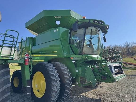 Image of John Deere S770 equipment image 3