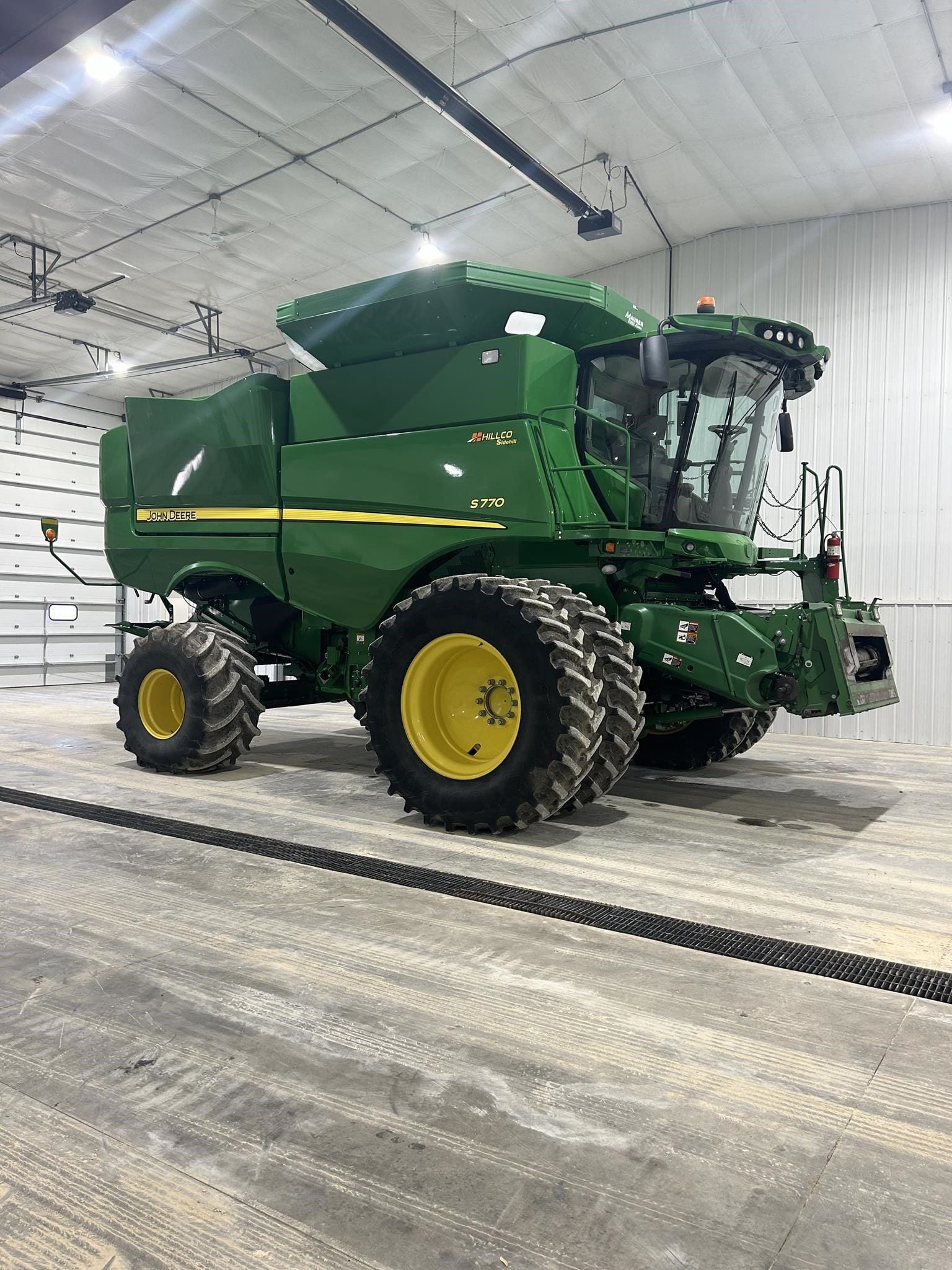 Main image John Deere S770