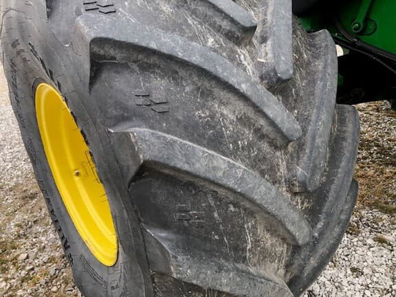 Image of John Deere S770 equipment image 4