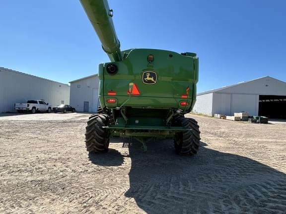 Image of John Deere S770 equipment image 3