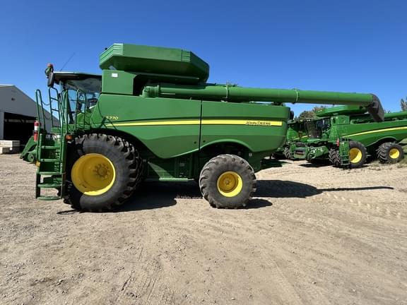 Image of John Deere S770 equipment image 1