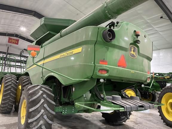 Image of John Deere S770 equipment image 3