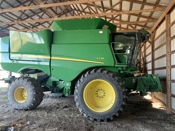 Image of John Deere S770 equipment image 1
