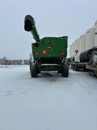 Image of John Deere S770 equipment image 2