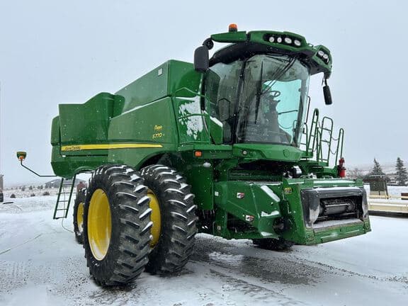 Image of John Deere S770 equipment image 4