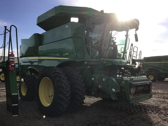 Image of John Deere S770 equipment image 1