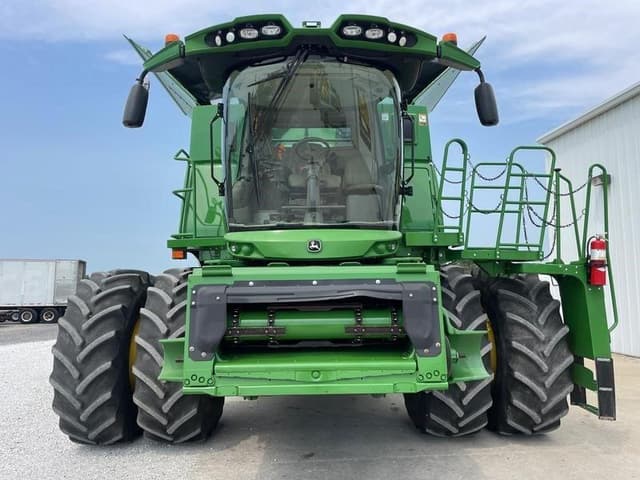 Image of John Deere S770 equipment image 4