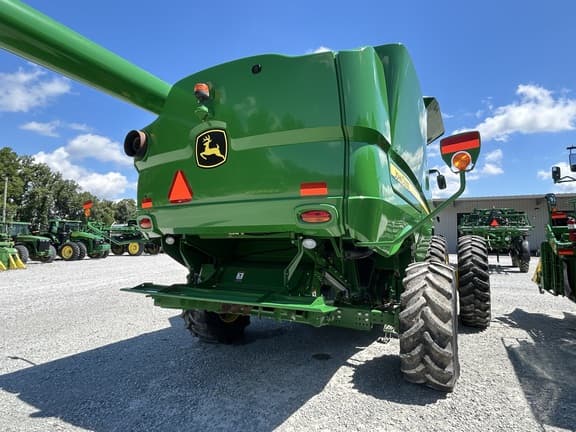 Image of John Deere S770 equipment image 4