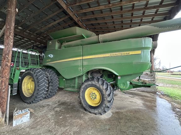 Image of John Deere S770 equipment image 1