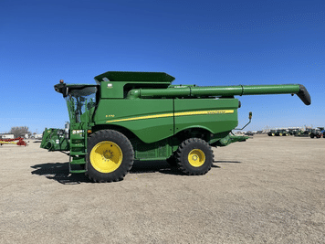 Main image John Deere S770