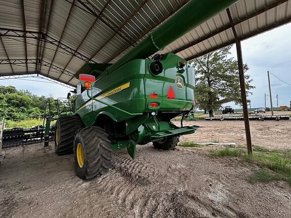 Image of John Deere S770 equipment image 4