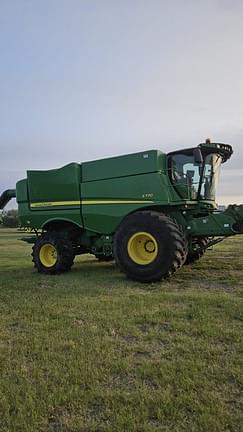 Image of John Deere S770 equipment image 1