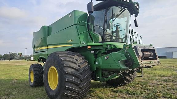 Image of John Deere S770 equipment image 1
