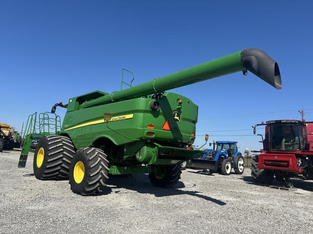 Image of John Deere S770 equipment image 4