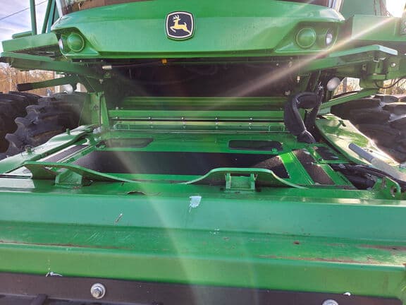 Image of John Deere S770 equipment image 2