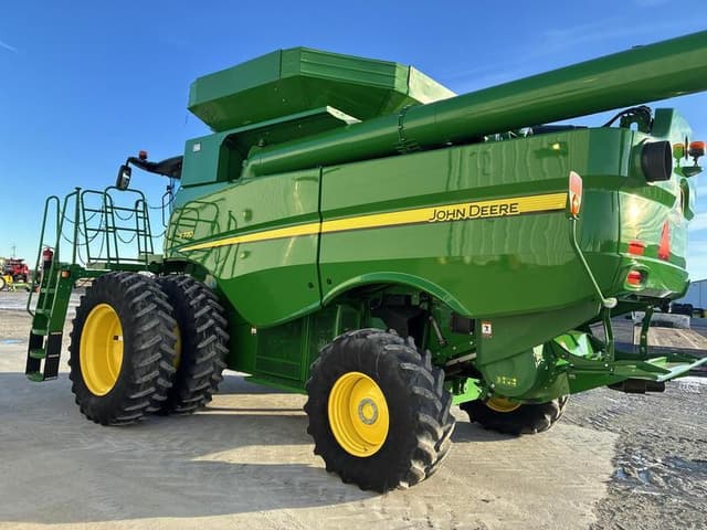 Image of John Deere S770 equipment image 3