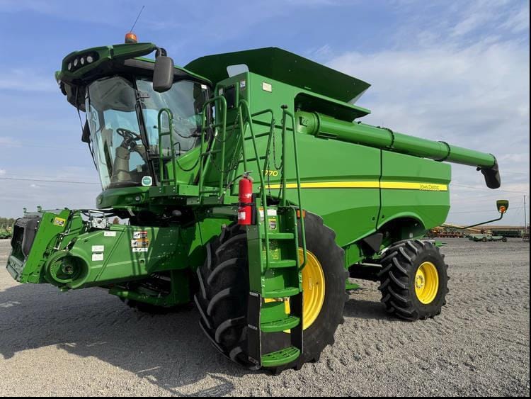 2018 John Deere S770 Equipment Image0