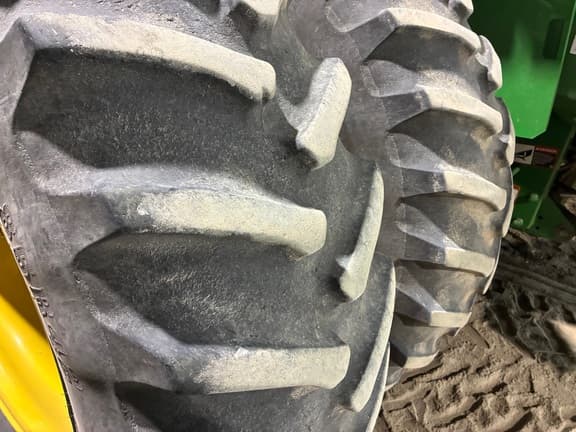 Image of John Deere S770 equipment image 2