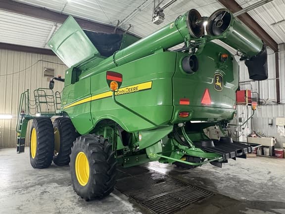 Image of John Deere S770 equipment image 4