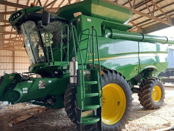 Main image John Deere S770