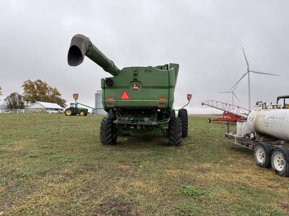 Image of John Deere S770 equipment image 1