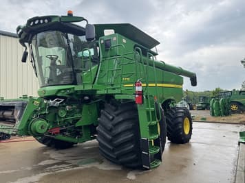 Main image John Deere S770