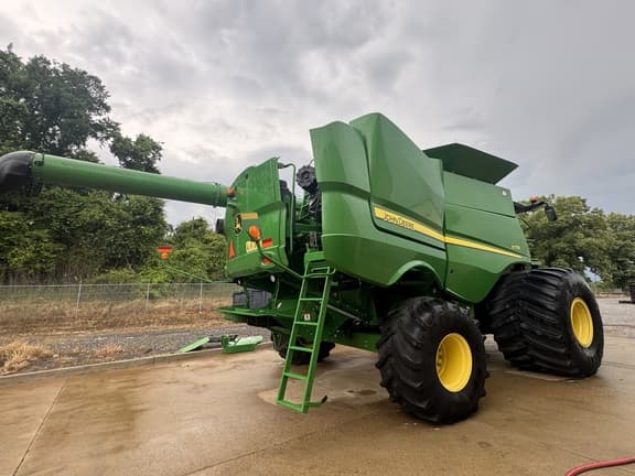Image of John Deere S770 equipment image 4
