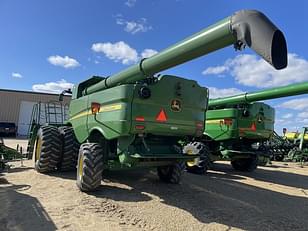 Main image John Deere S770 9