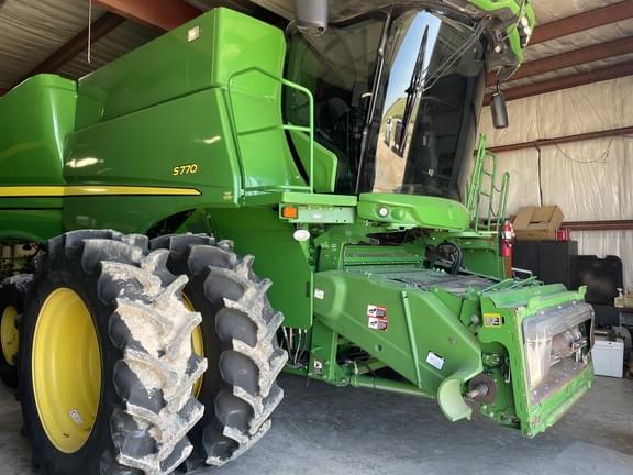 Image of John Deere S770 equipment image 1